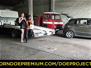 BROKEDOWN honies - bootylicious red-haired tears up truck driver