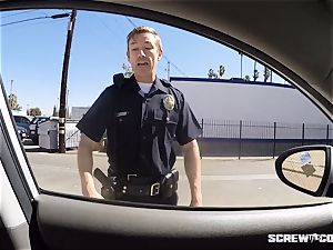 CAUGHT! black damsel gets splattered fellating off a cop